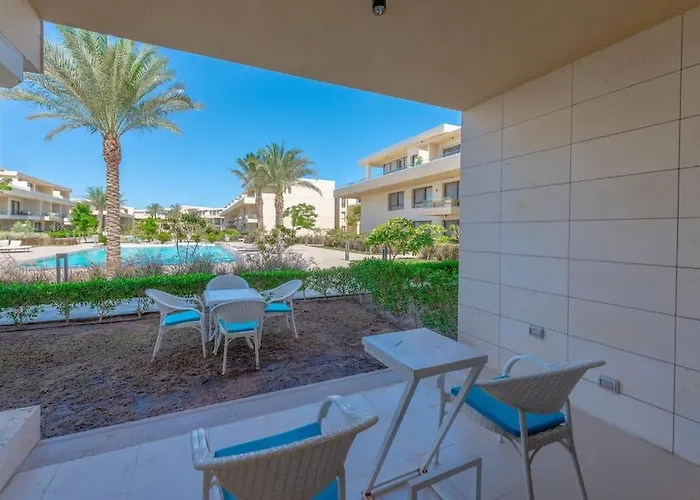 Daire Chic 2 Bedroom Poolside At G-crib El Gouna