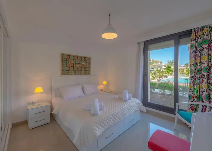 Chic 2 Bedroom Poolside At G-crib El Gouna Daire Hurgada
