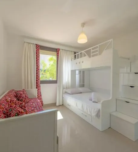 Chic 2 Bedroom Poolside At G-crib El Gouna *
