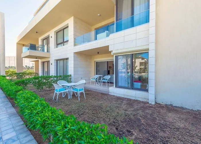Chic 2 Bedroom Poolside At G-crib El Gouna * Hurgada